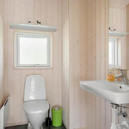 4801-ronne-stampen-vej-6-hus-7 * Rønne