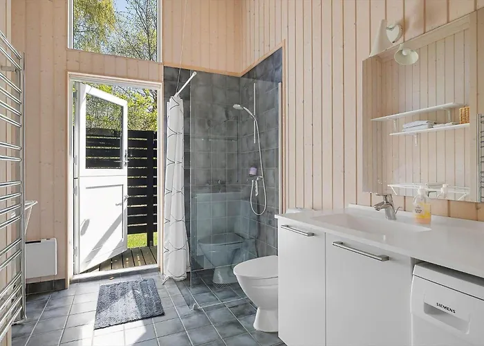 Дом отдыха 4801-ronne-stampen-vej-6-hus-7 Рённе